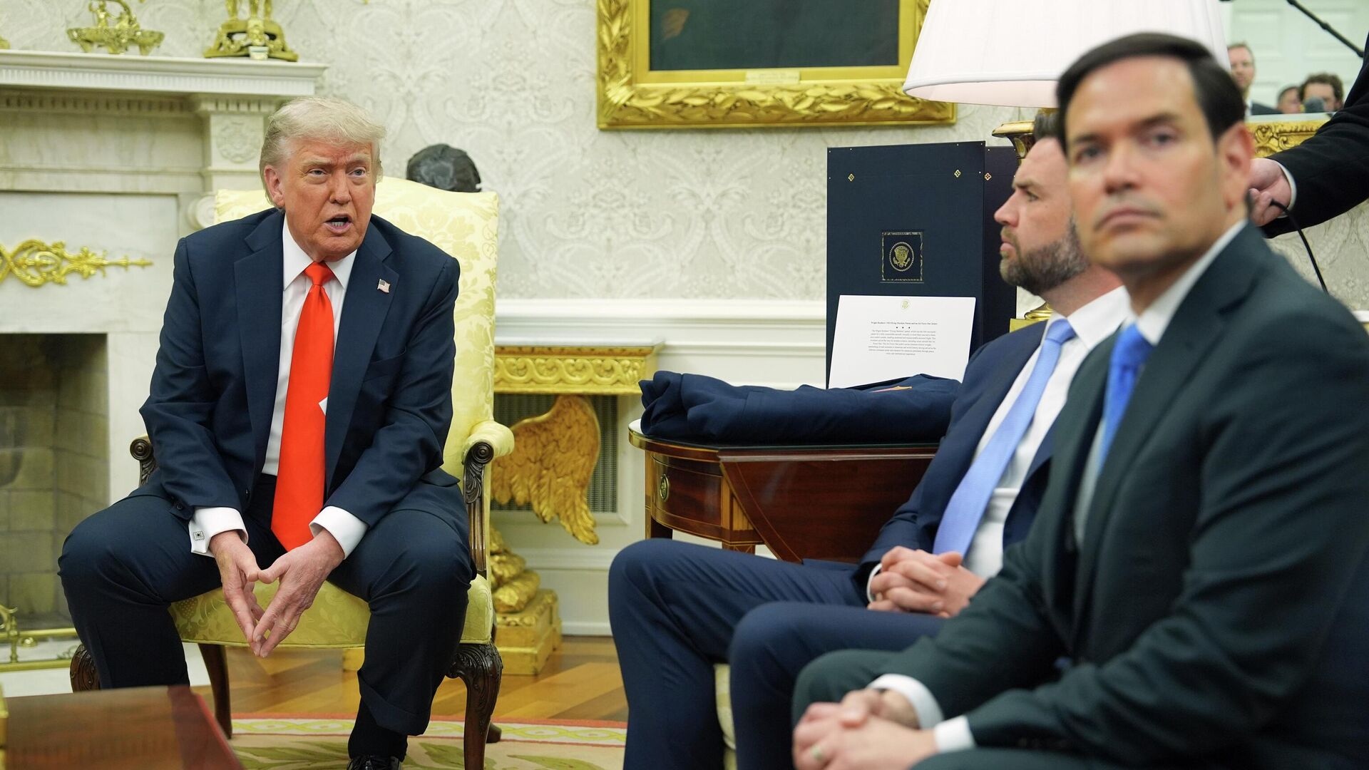 Президент США Дональд Трамп во время встречи с канцлером Германии Фридрихом Мерцем в Вашингтоне. 5 июня 2025 - РИА Новости, 1920, 05.06.2025