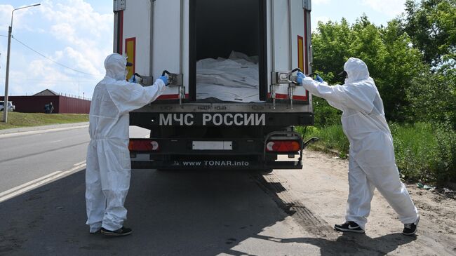 Рефрижератор с телами погибших украинских военнослужащих в Брянской области